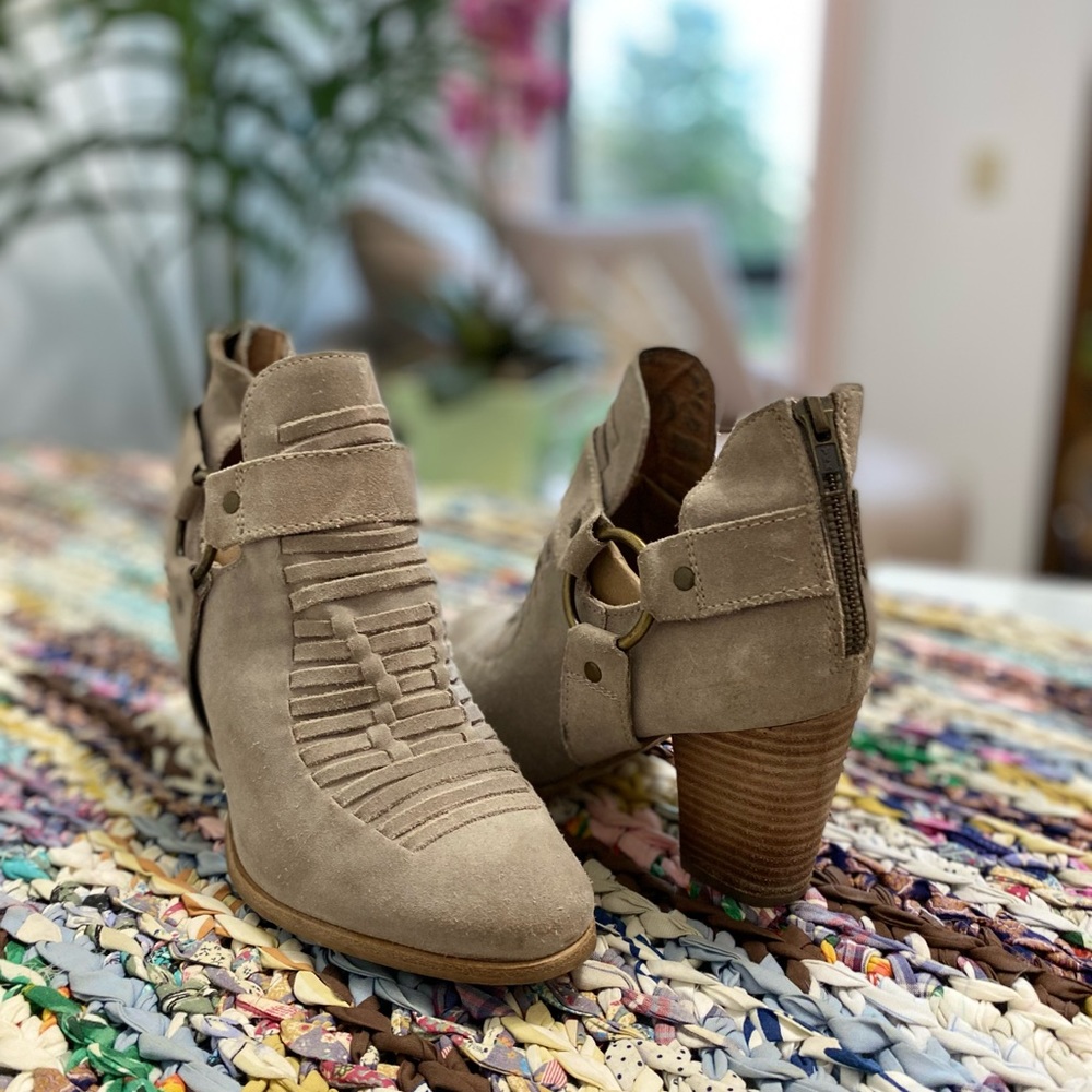 SEYCHELLE'S  Zip Suede Heeled Ankle Boot